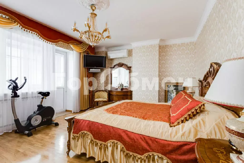 Продается 4-комнатная квартира - Фото 2