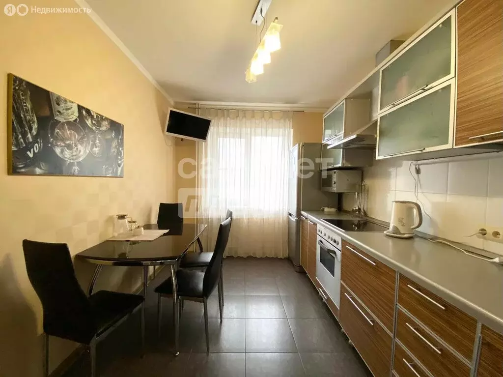 2-комнатная квартира: Астрахань, улица Валерии Барсовой, 17к2 (62.9 м) - Фото 1