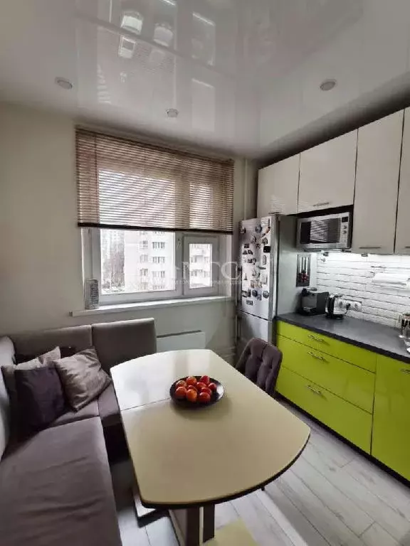 Продается 2-комнатная квартира - Фото 1