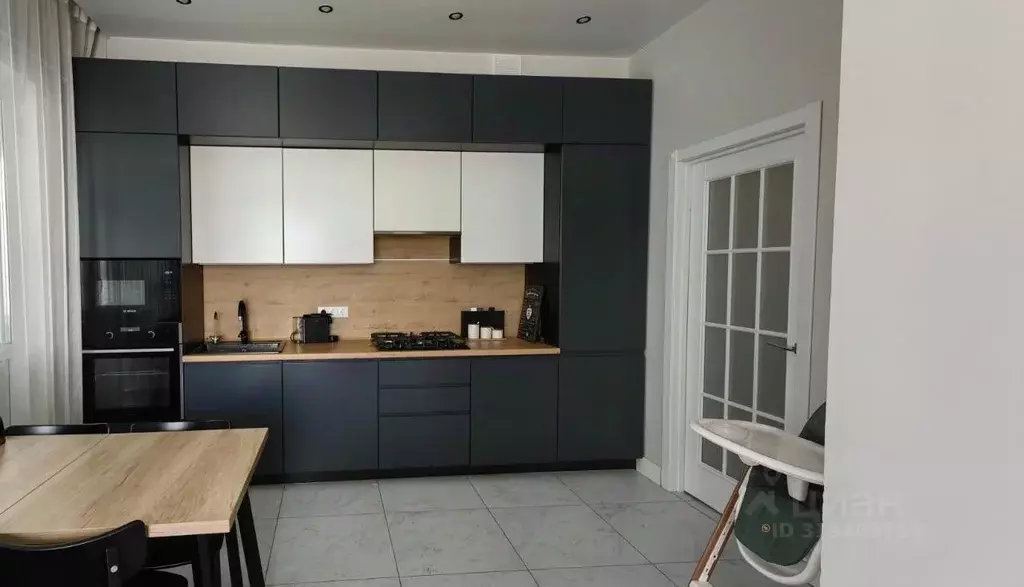 3-к кв. Саха (Якутия), Якутск 203-й мкр, 6 (64.0 м) - Фото 1