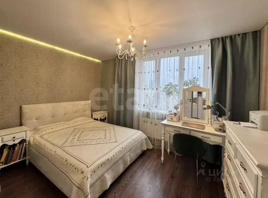 2-к кв. Свердловская область, Екатеринбург ул. Машинная, 44к1 (77.5 м) - Фото 1