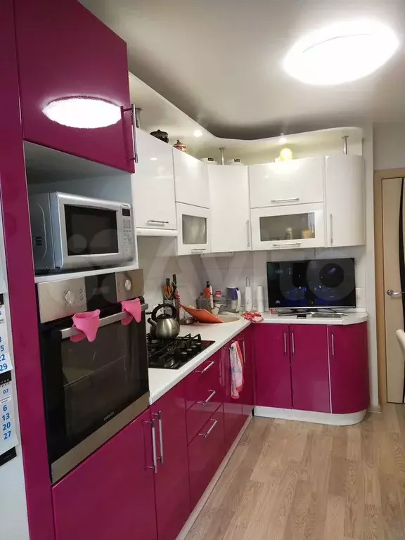 3-к. квартира, 54 м, 8/9 эт. - Фото 0
