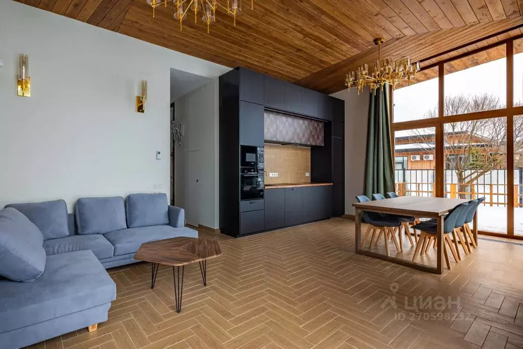 Дом в Санкт-Петербург пос. Лисий Нос, ул. Морские дубки, 11 (207 м) - Фото 0