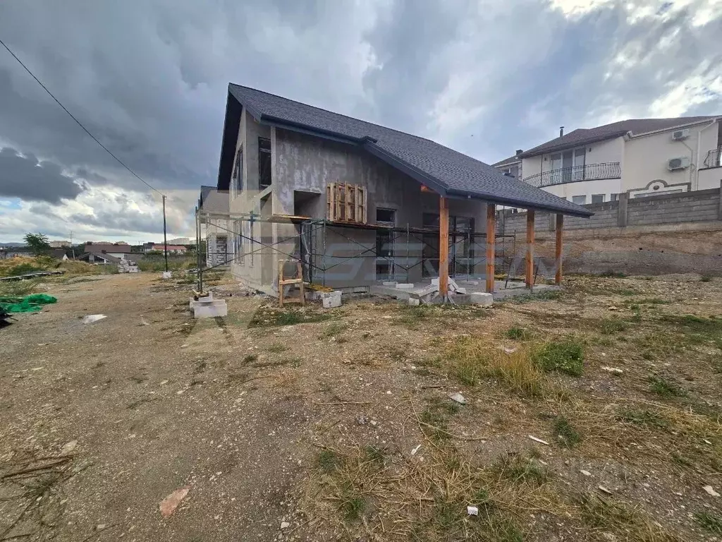 Дом в Севастополь Подводник ПКИЗ, ул. Ромашковая (226 м) - Фото 1