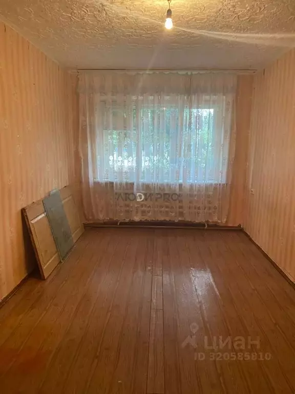 2-к кв. Саратовская область, Маркс 10-я линия, 37 (44.7 м) - Фото 0
