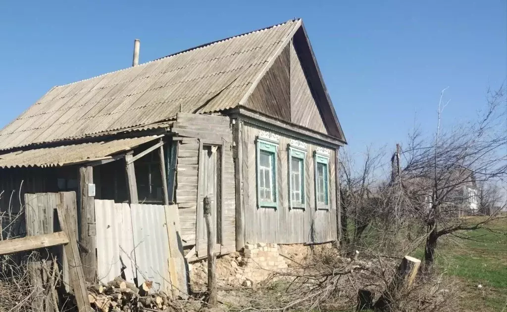 Дом в Калмыкия, Сарпинский район, с. Обильное  (39 м) - Фото 1