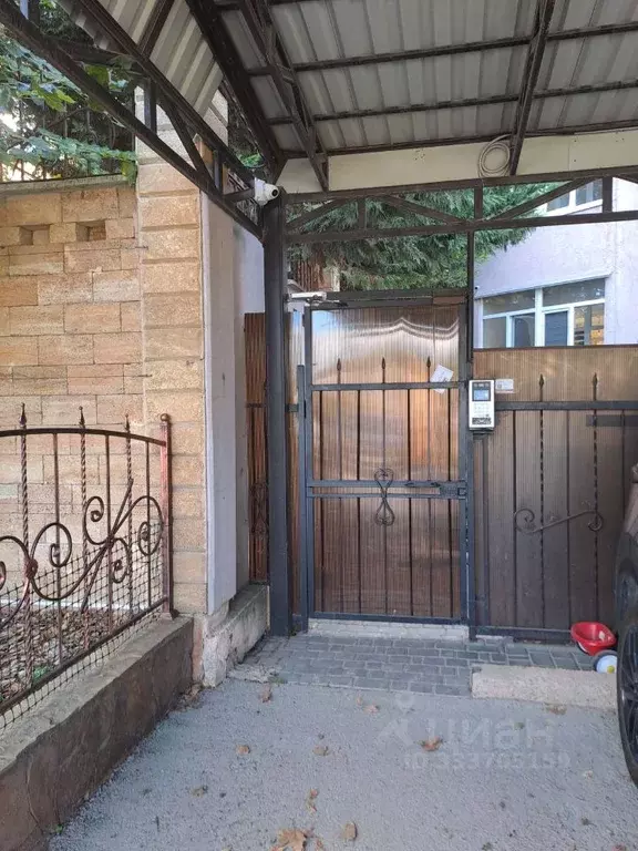 1-к кв. Крым, Симферополь ул. Трубаченко, 16Ц (30.0 м) - Фото 1