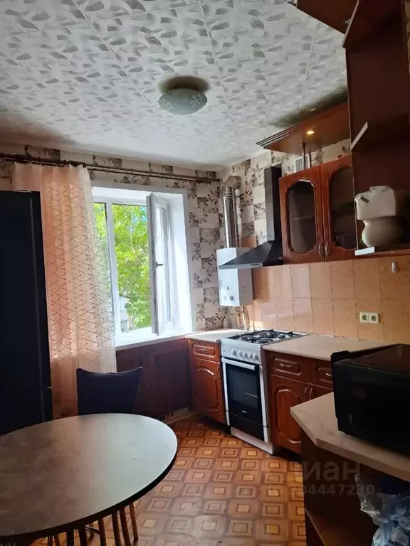 3-к кв. Саратовская область, Энгельс 2-й мкр, 31 (56.0 м) - Фото 1