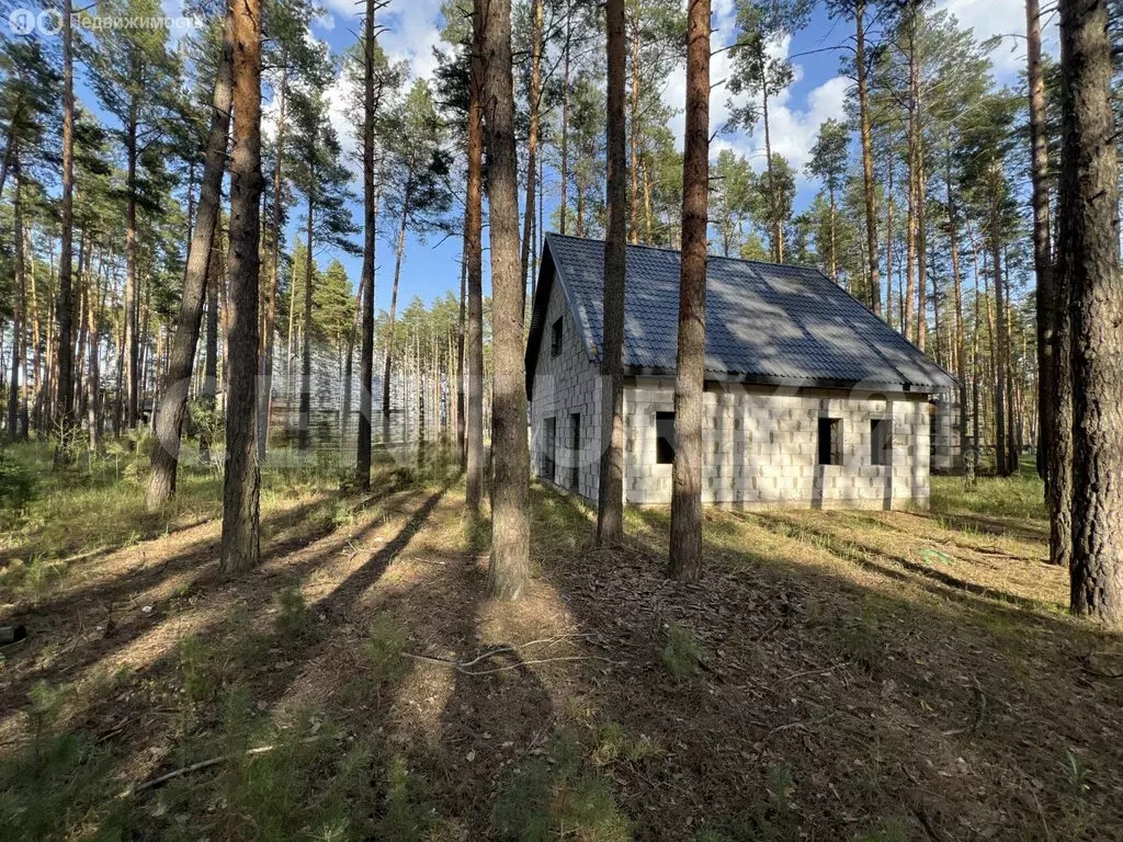 Дом в село Ярлуково, Лесная улица (140 м) - Фото 1