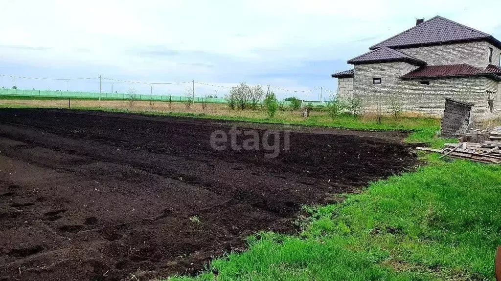 Участок в село Александровка, улица Ломоносова (15 м) - Фото 1