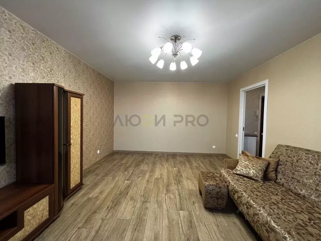 2-к кв. Татарстан, Зеленодольск ул. Гоголя, 22А (60.0 м) - Фото 2