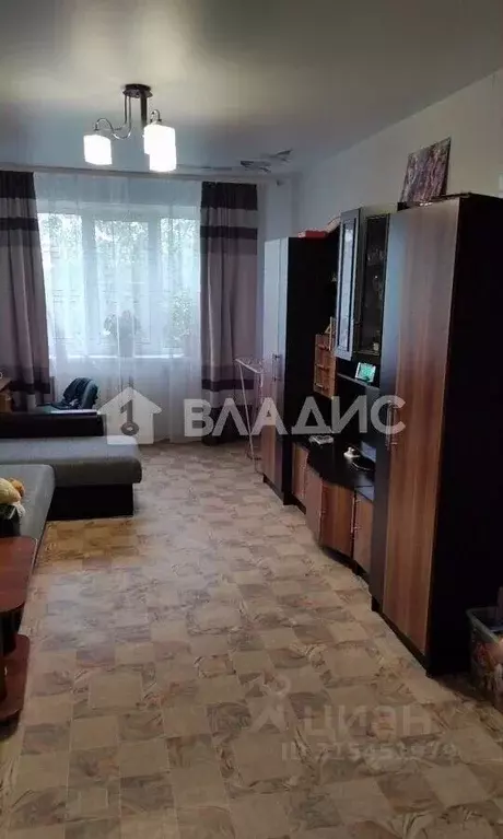 3-к кв. Вологодская область, Сокол Продольная ул., 18 (67.7 м) - Фото 0