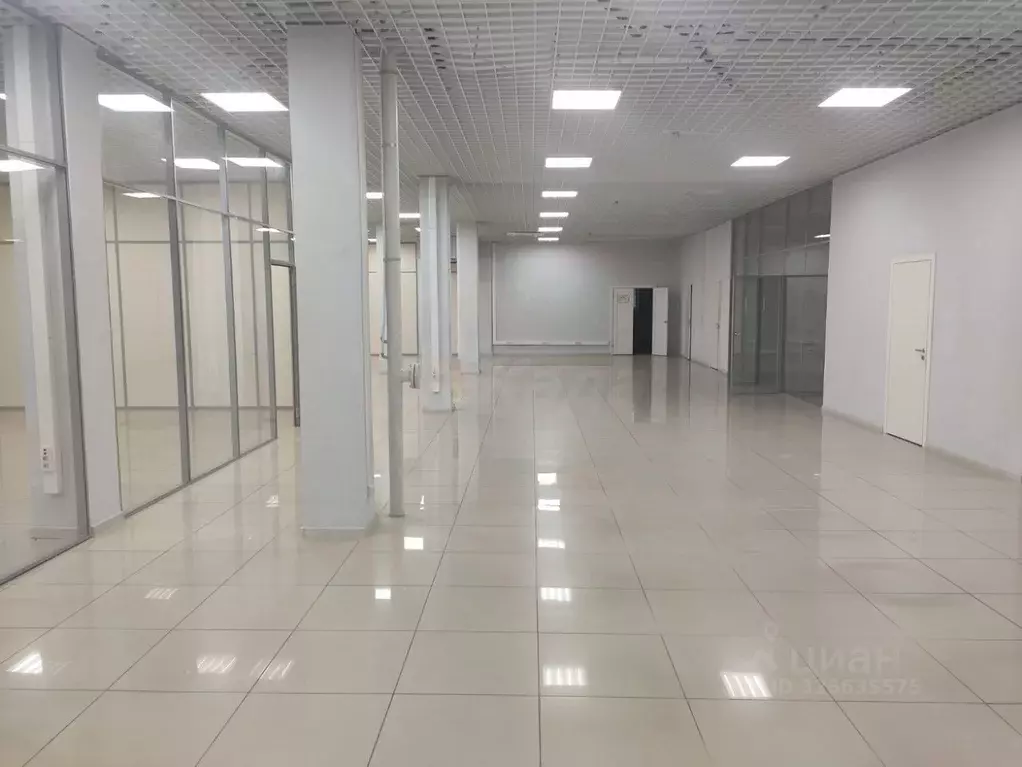 Помещение свободного назначения в Ульяновская область, Ульяновск ул. ... - Фото 1