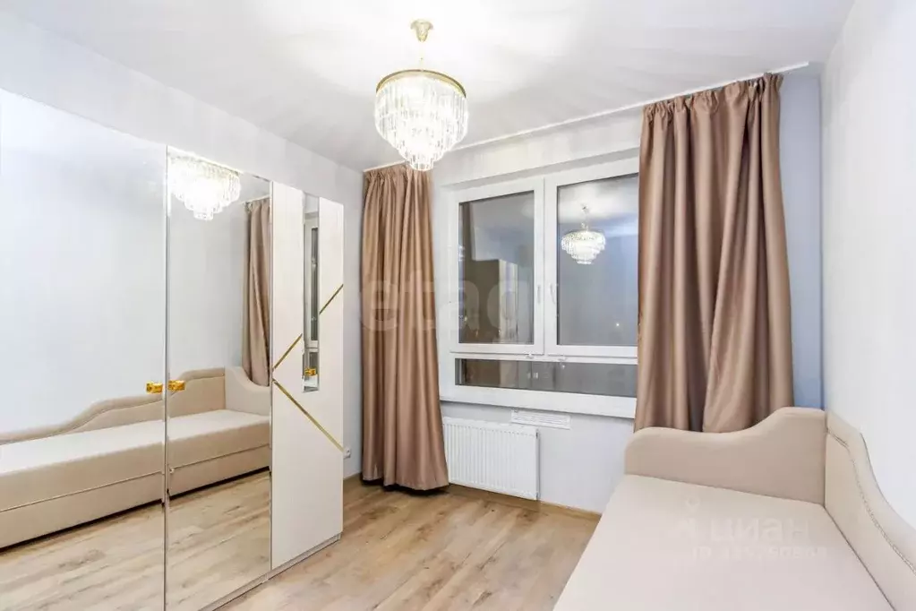 2-к кв. Тюменская область, Тюмень ул. Фармана Салманова, 21 (51.0 м) - Фото 1