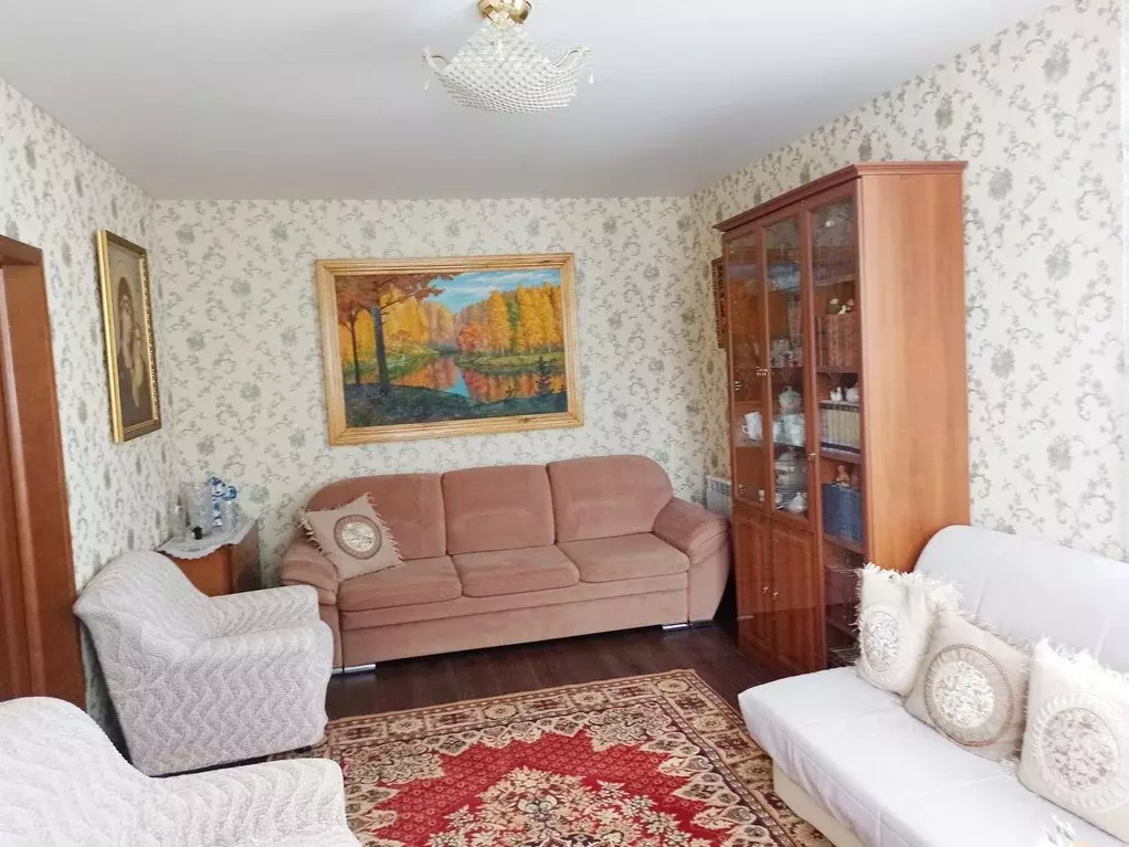 2-к кв. Чувашия, Чебоксары ул. Чернышевского, 19 (61.4 м) - Фото 0
