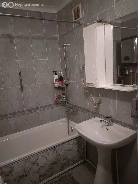 2-комнатная квартира: Тюмень, Широтная улица, 126 (64.3 м) - Фото 1