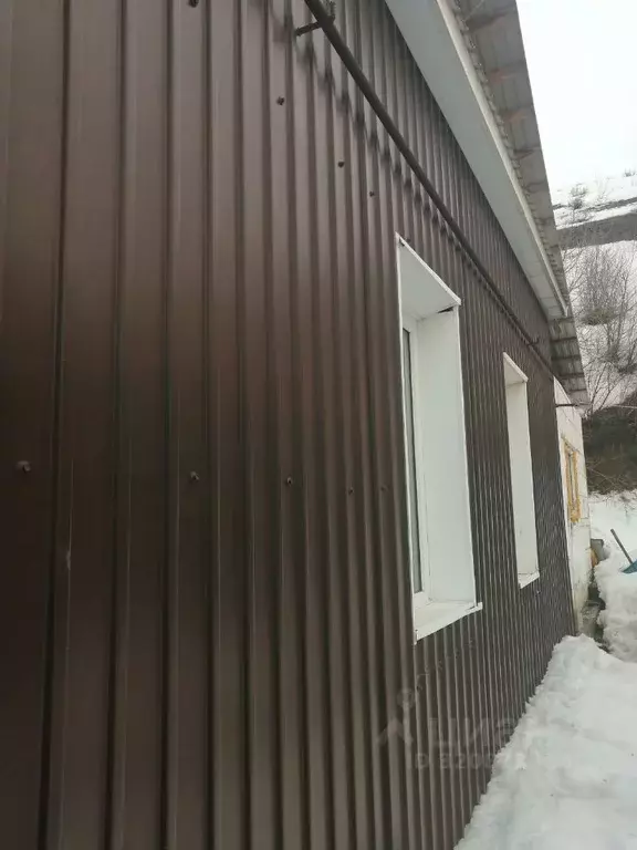 Дом в Оренбургская область, Кувандык ул. Степана Разина, 73 (80 м) - Фото 1