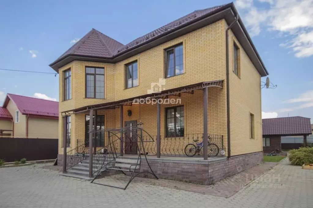 Дом в Свердловская область, Березовский Февральская ул., 69 (193 м) - Фото 0