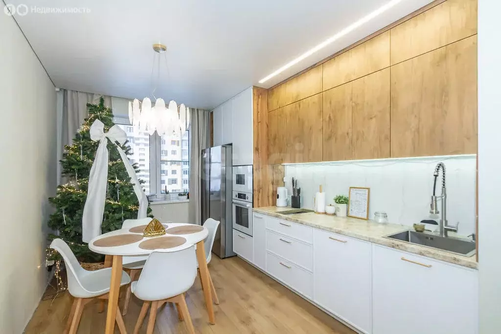 3-комнатная квартира: Омск, 4-й Амурский проезд, 7 (76.5 м) - Фото 1