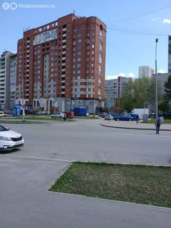 3-комнатная квартира: Екатеринбург, улица Академика Шварца, 20к2 (70 ... - Фото 0