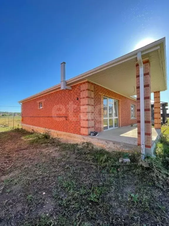 Дом в Ставропольский край, Михайловск Шпаковский район, ул. Вячеслава ... - Фото 1