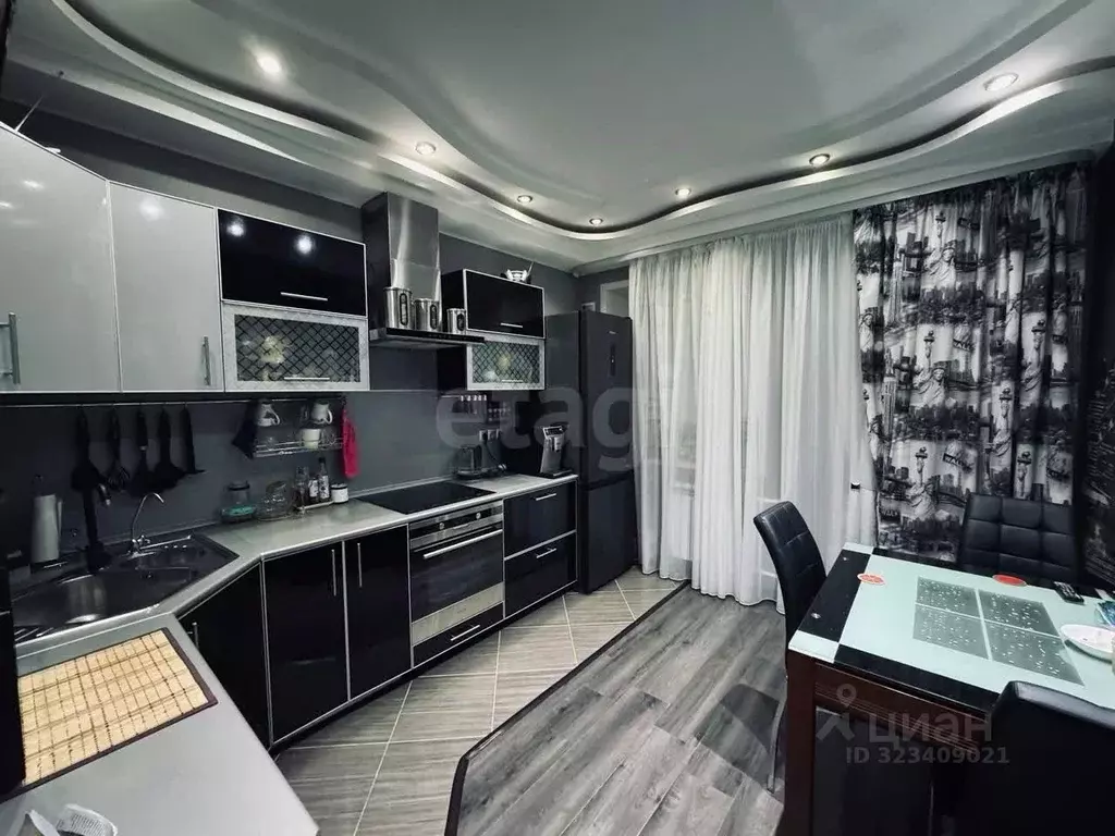 4-к кв. Ямало-Ненецкий АО, Салехард ул. Имени Василия Подшибякина, 41 ... - Фото 1