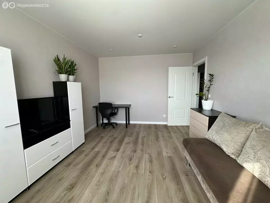 1-комнатная квартира: Казань, Крутая улица, 2 (32 м) - Фото 2