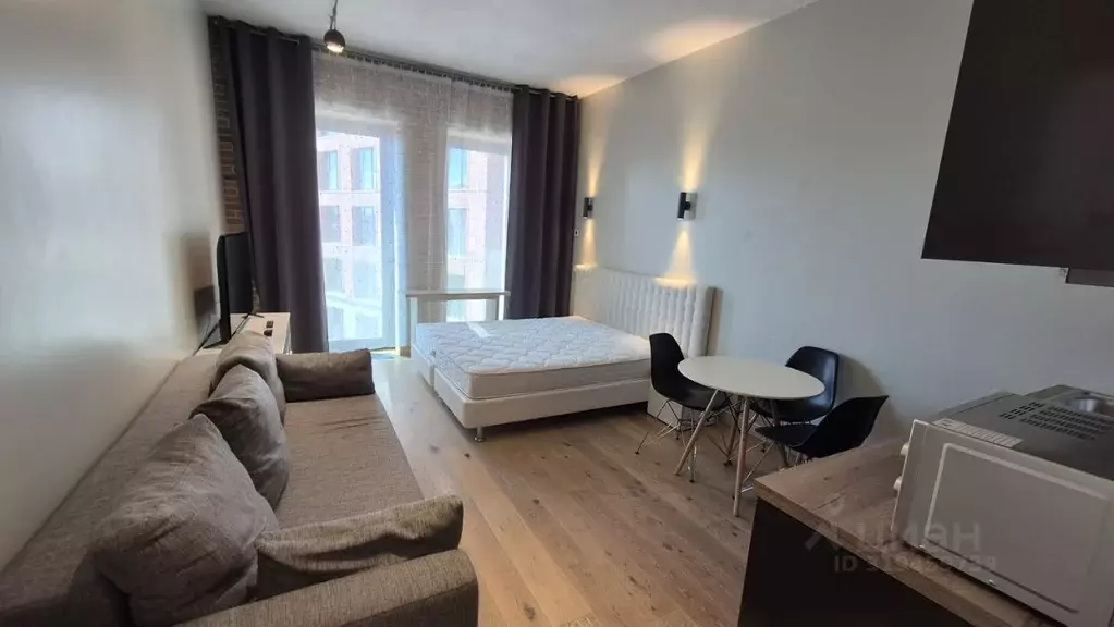 Студия Санкт-Петербург наб. Макарова, 60 (30.0 м) - Фото 1