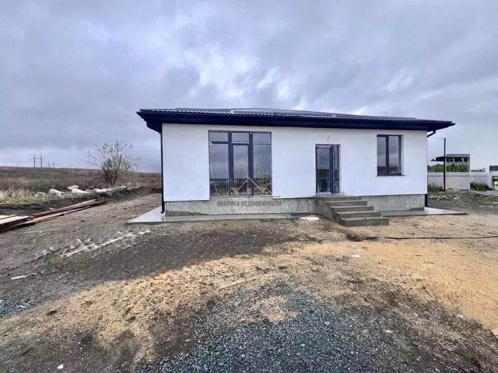 Дом в Крым, Симферопольский район, Трудовское с/пос, с. Строгоновка  ... - Фото 2