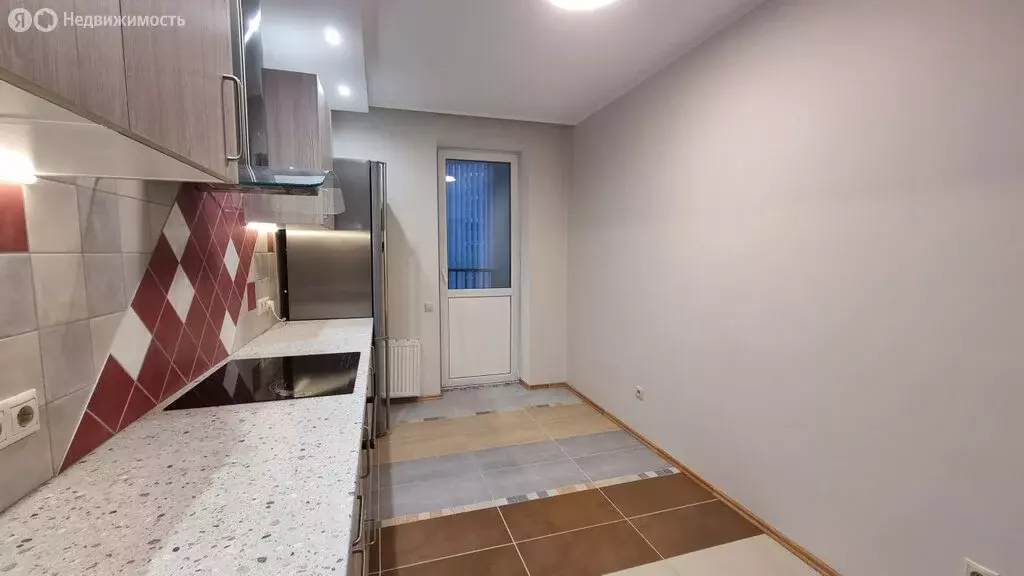 1-комнатная квартира: Екатеринбург, улица Барвинка, 26 (46 м) - Фото 2