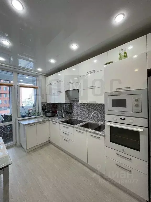 2-к кв. Свердловская область, Екатеринбург ул. Азина, 22/7 (57.8 м) - Фото 1