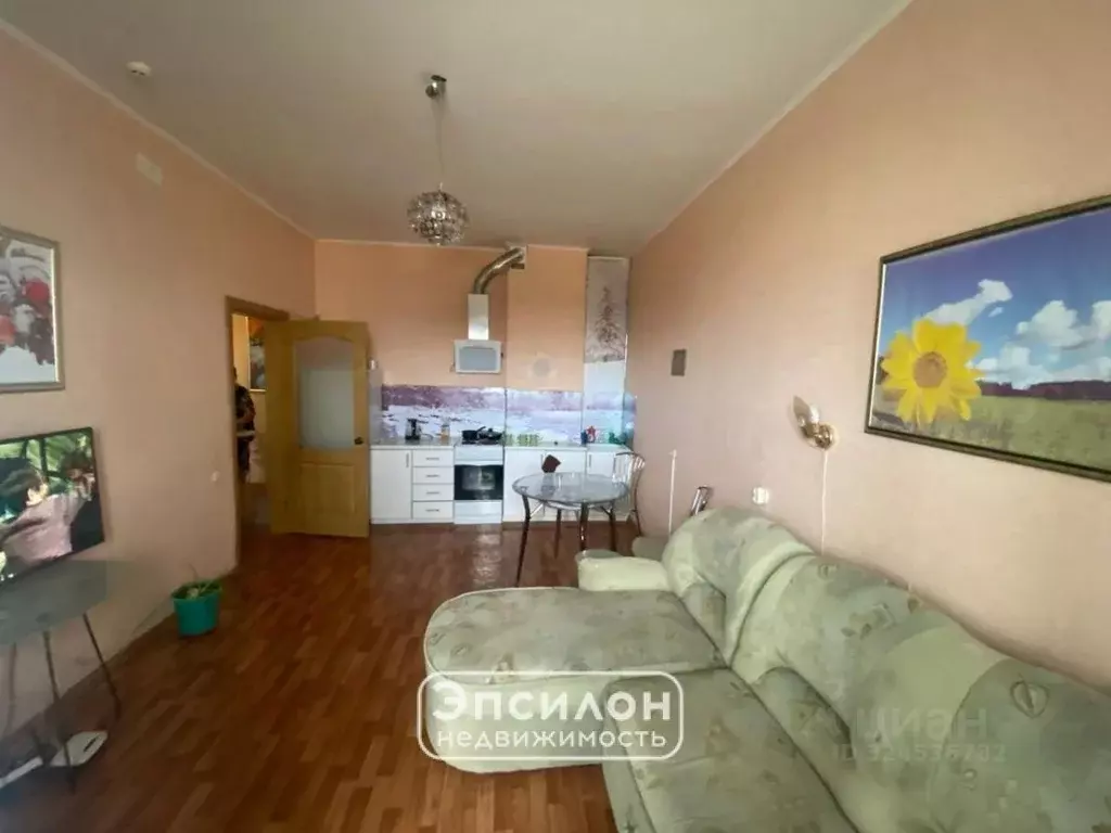 2-к кв. Курская область, Курск просп. Победы, 50 (81.7 м) - Фото 1