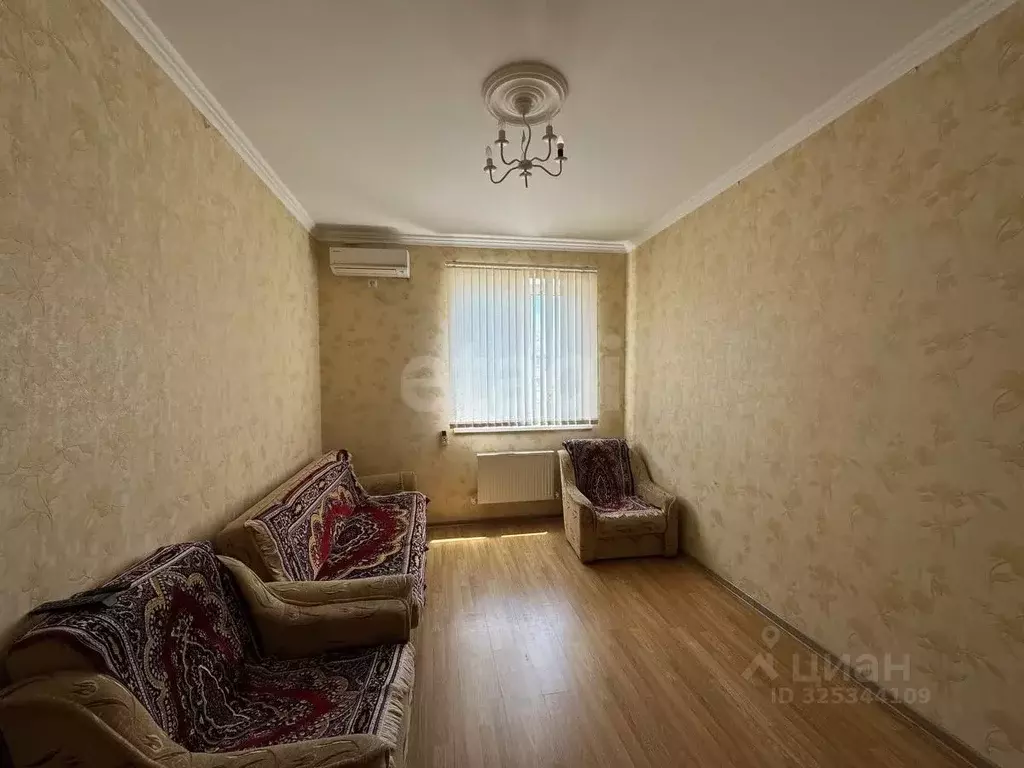 2-к кв. Краснодарский край, Анапа Крымская ул., 112 (55.4 м) - Фото 2