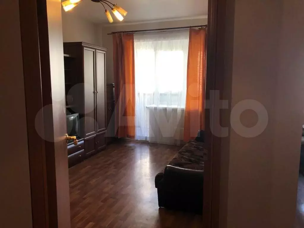 10 и более-к. квартира, 42 м, 6/10 эт. - Фото 1