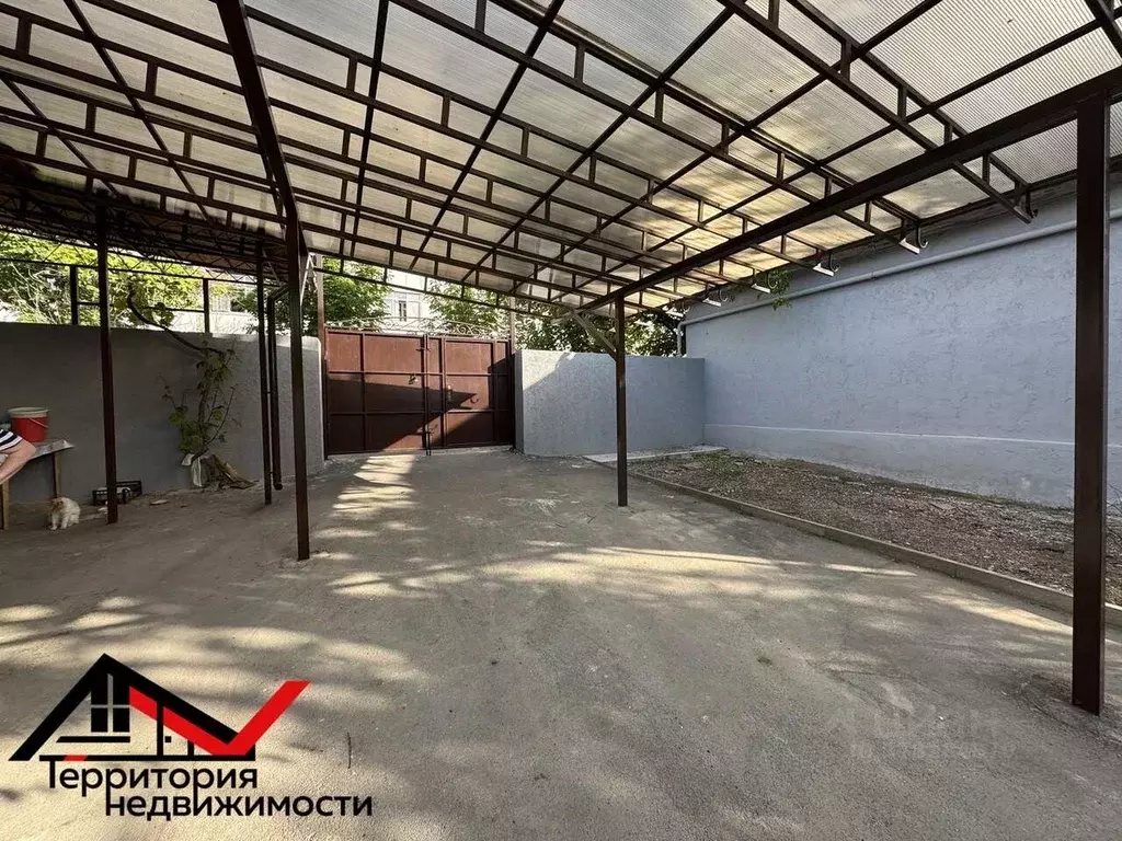 Участок в Севастополь ул. Глухова, 16В (3.9 сот.) - Фото 1