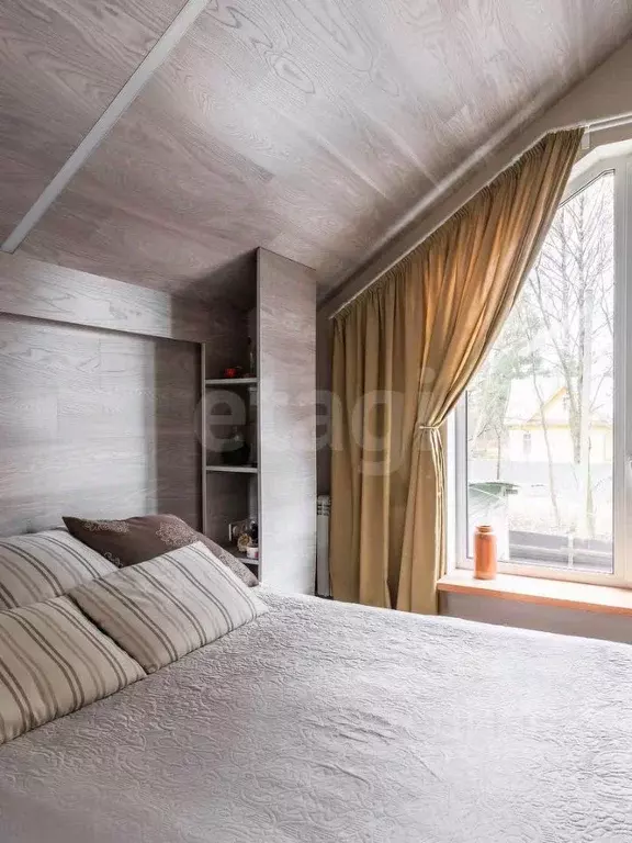 Дом в Санкт-Петербург, Санкт-Петербург, Петергоф ул. Средняя, 6 (225 ... - Фото 1