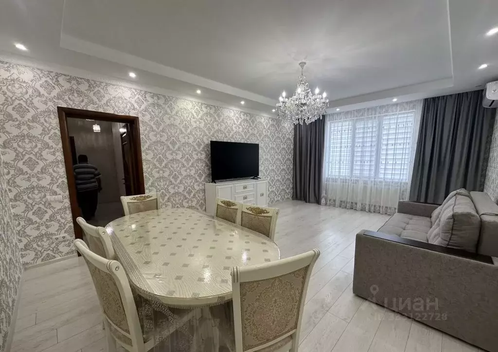 2-к кв. Крым, Симферопольский район, с. Мирное ул. Крымской Весны, 5к3 ... - Фото 1