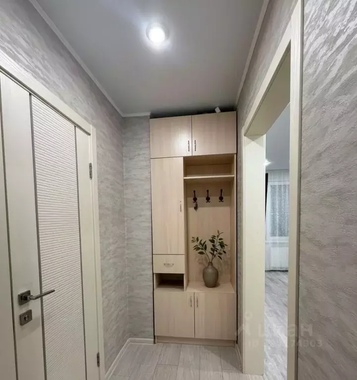 1-к кв. Татарстан, Казань ул. Баки Урманче, 4к4 (37.0 м) - Фото 2