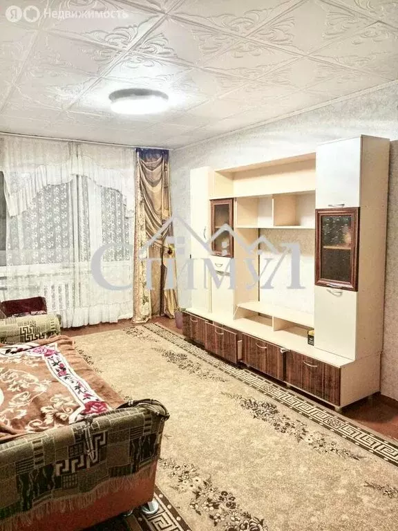 3-комнатная квартира: Сорск, улица Кирова, 40 (62 м) - Фото 1