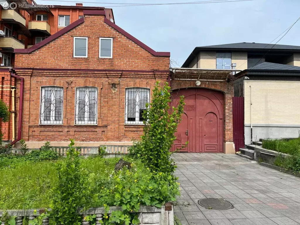 Дом в Владикавказ, улица Калоева, 202 (100 м) - Фото 1
