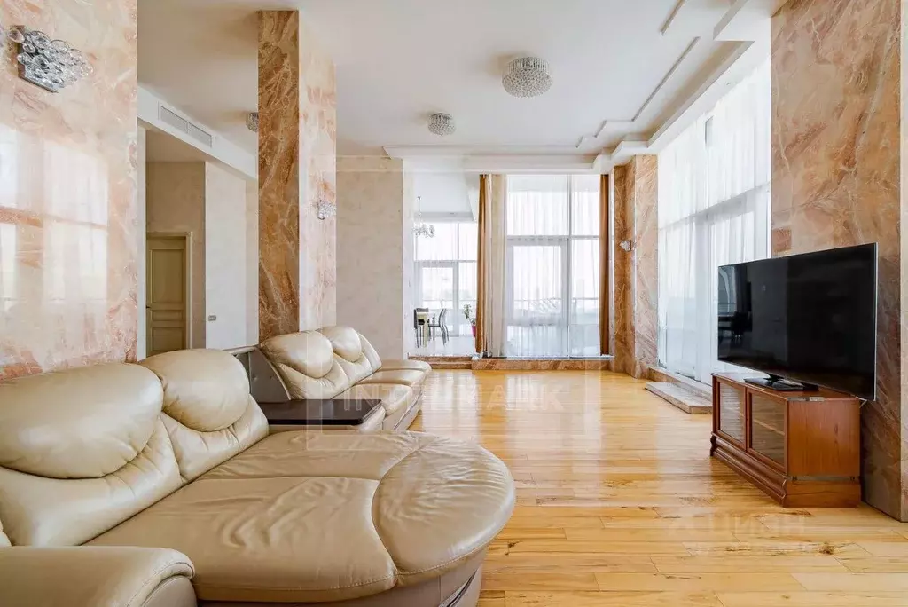4-к кв. Москва Мосфильмовская ул., 70к3 (185.0 м) - Фото 1