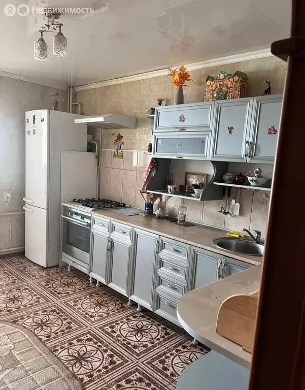 2-комнатная квартира: Каменск-Шахтинский, Народная улица, 48 (70 м) - Фото 1