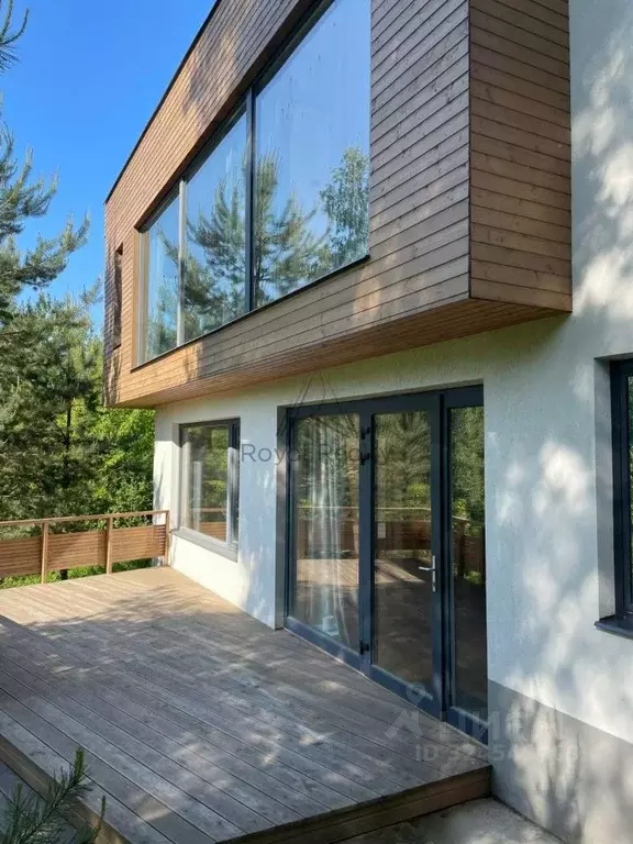 Дом в Ленинградская область, Всеволожский район, Бугровское городское ... - Фото 1