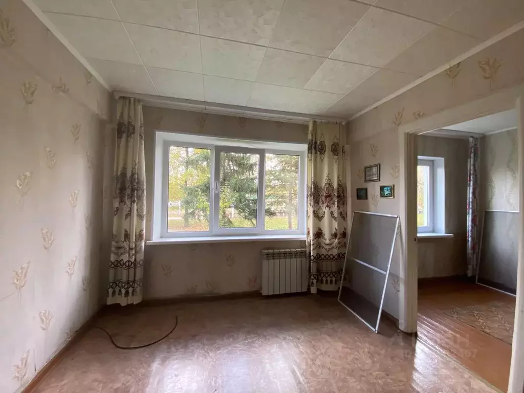 3-к кв. Омская область, Омск просп. Космический, 97 (55.1 м) - Фото 1