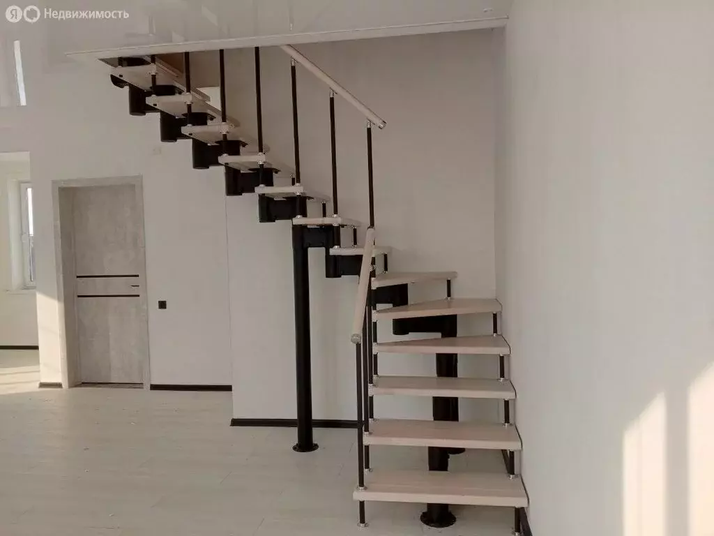 Дом в село Хомутово, Солнечная улица (180 м) - Фото 2