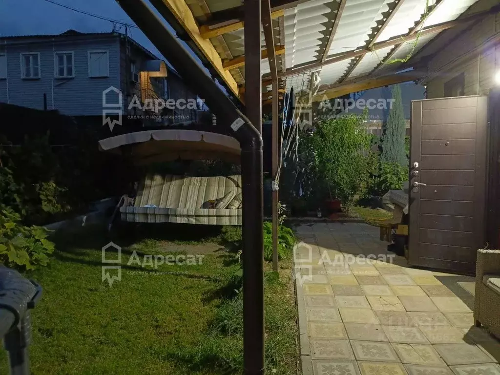 Дом в Волгоградская область, Волгоград ул. Коммунаров (69 м) - Фото 1