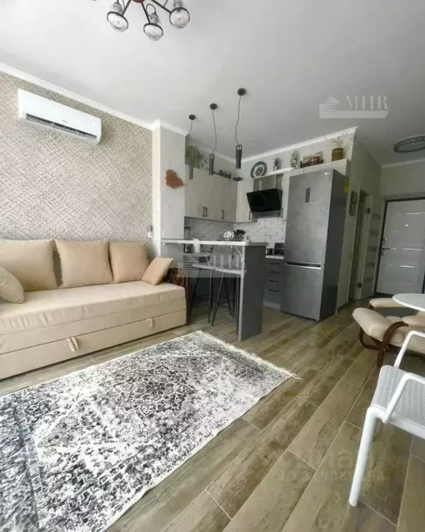 1-к кв. Крым, Алушта ул. Сергеева-Ценского, 3к5 (23.6 м) - Фото 1