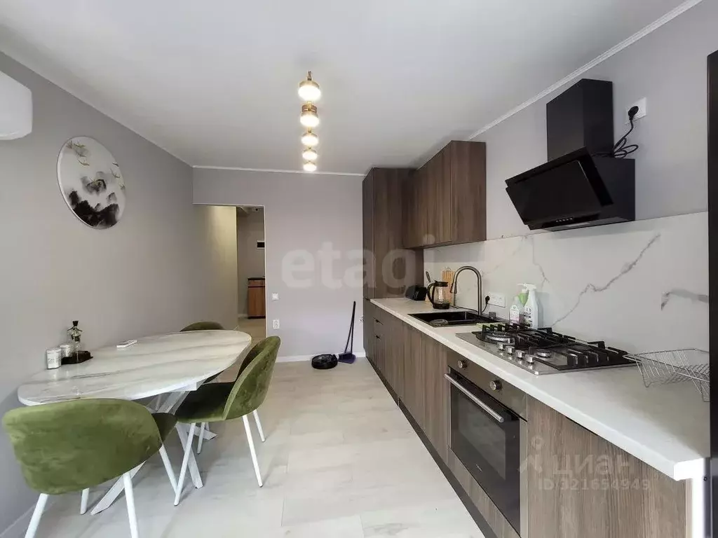 2-к кв. Ставропольский край, Железноводск ул. Косякина (73.1 м) - Фото 1