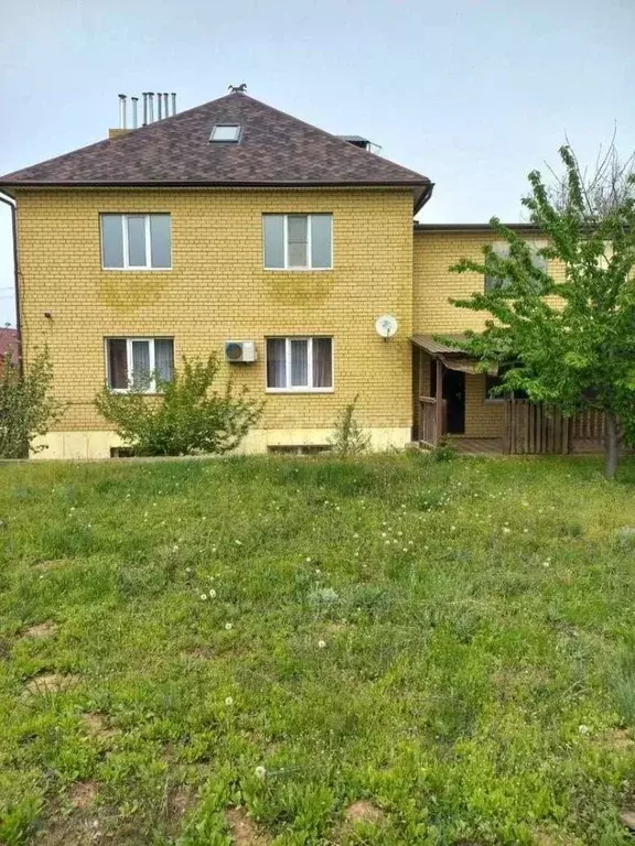Дом в Волгоградская область, Волгоград Ежовская ул., 35 (340 м) - Фото 0