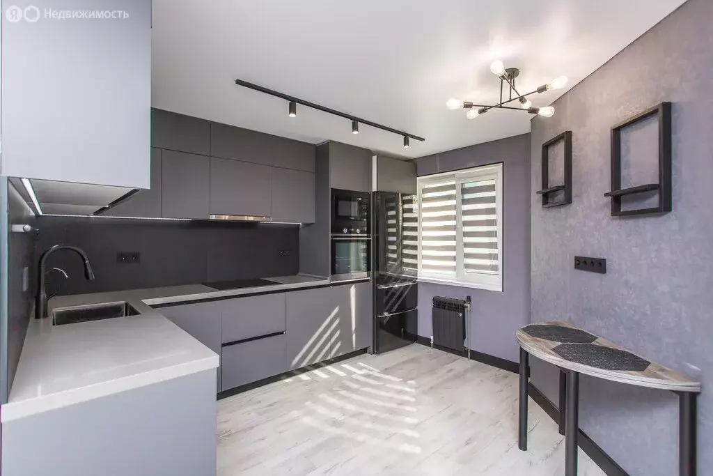 2-комнатная квартира: Владивосток, улица Жигура, 26 (66.9 м) - Фото 2